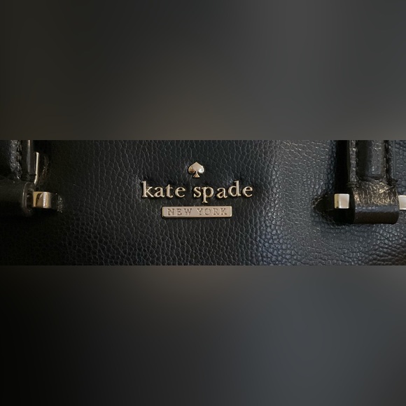 NWOT Kate Spade Saffiano Leather Crossbody - Picture 9 of 9